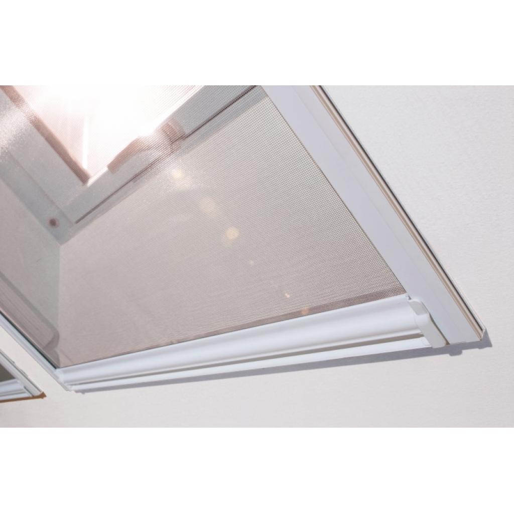 Fakro AMS — montaż w szpalecie